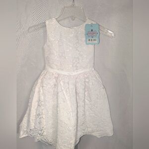New Elegant White Girl Kids Dress with Floral Lace Details Size 4 6